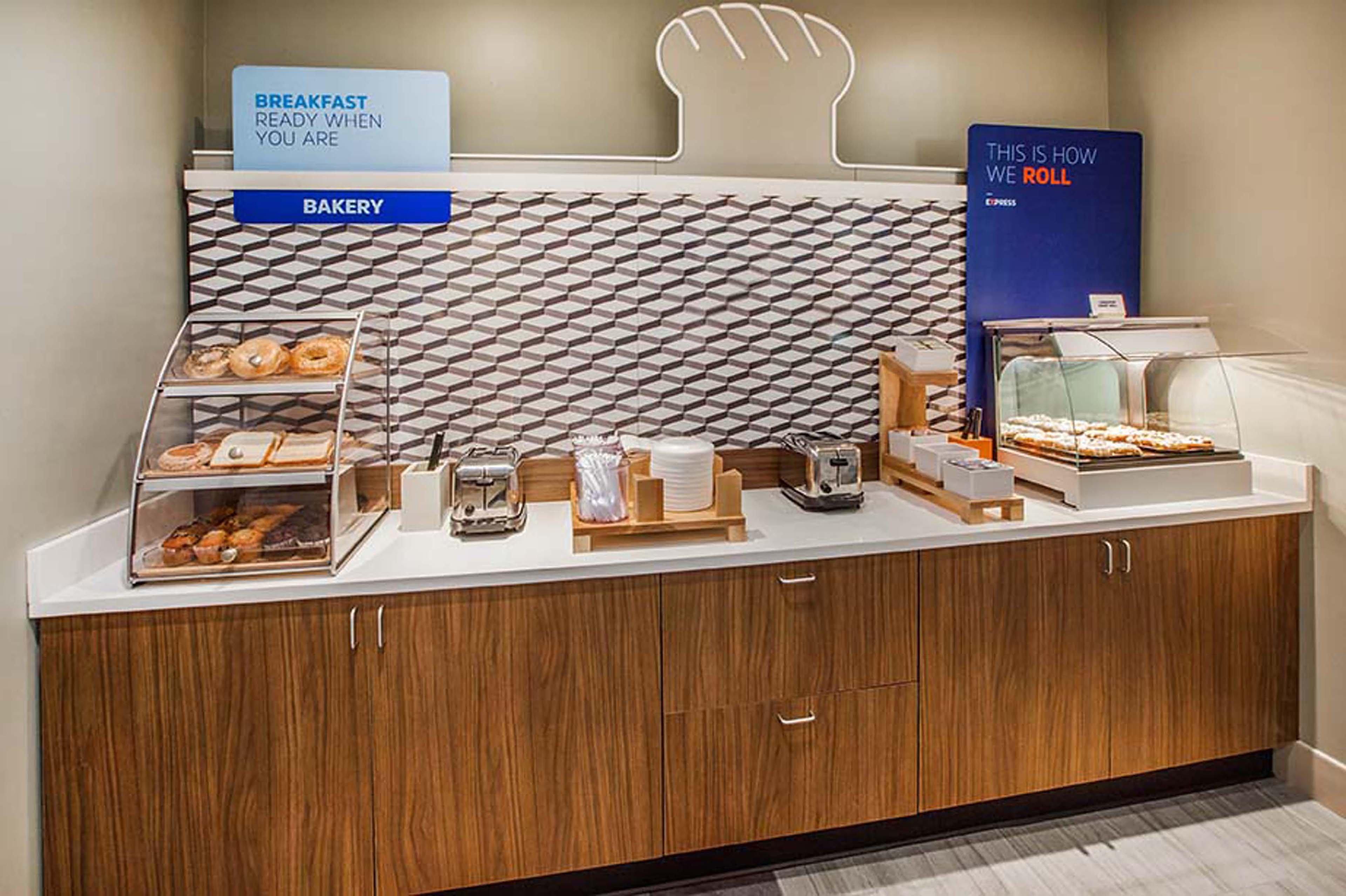 Holiday Inn Express & Suites Del Rio By Ihg Exteriör bild