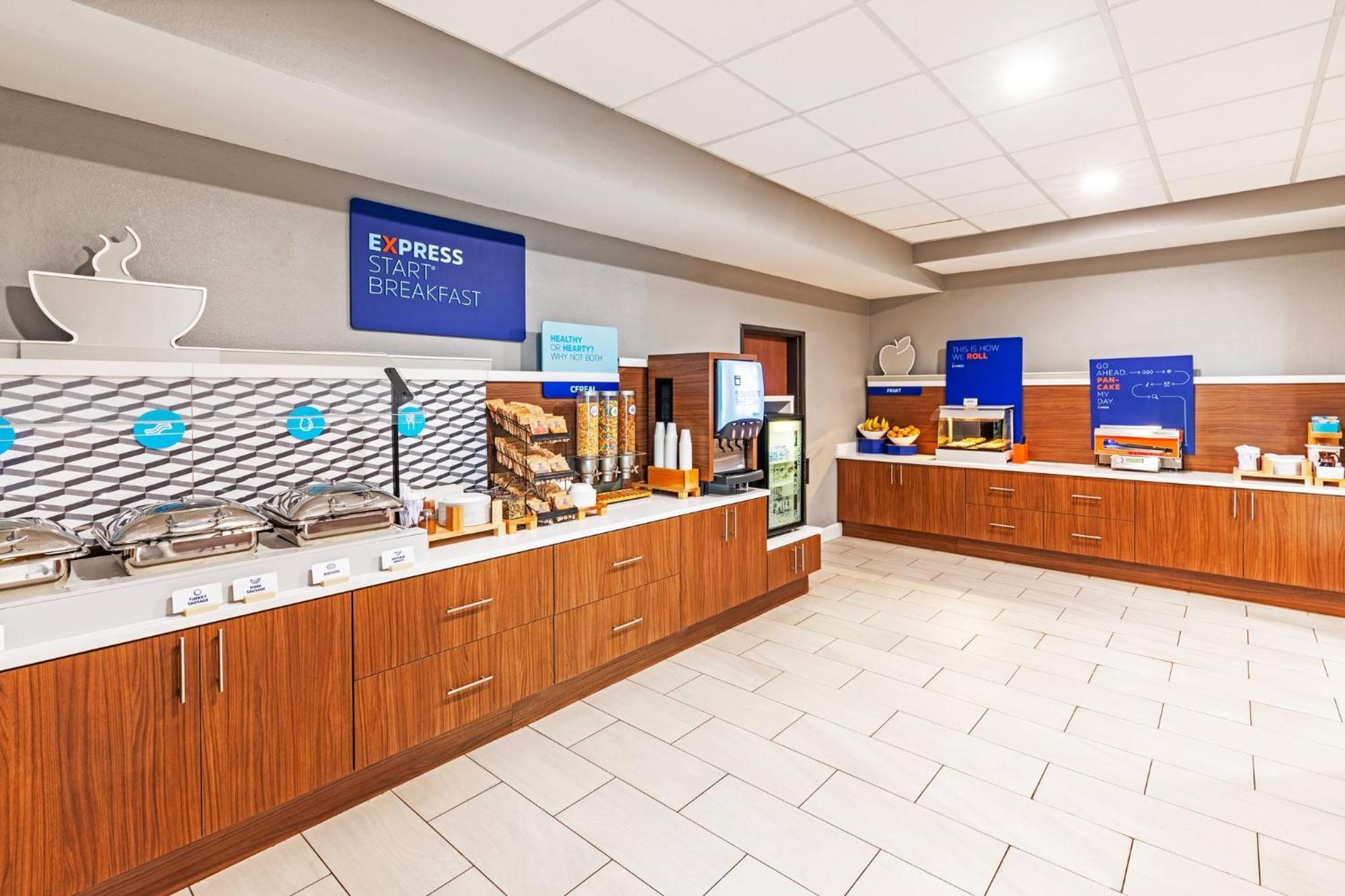 Holiday Inn Express & Suites Del Rio By Ihg Exteriör bild