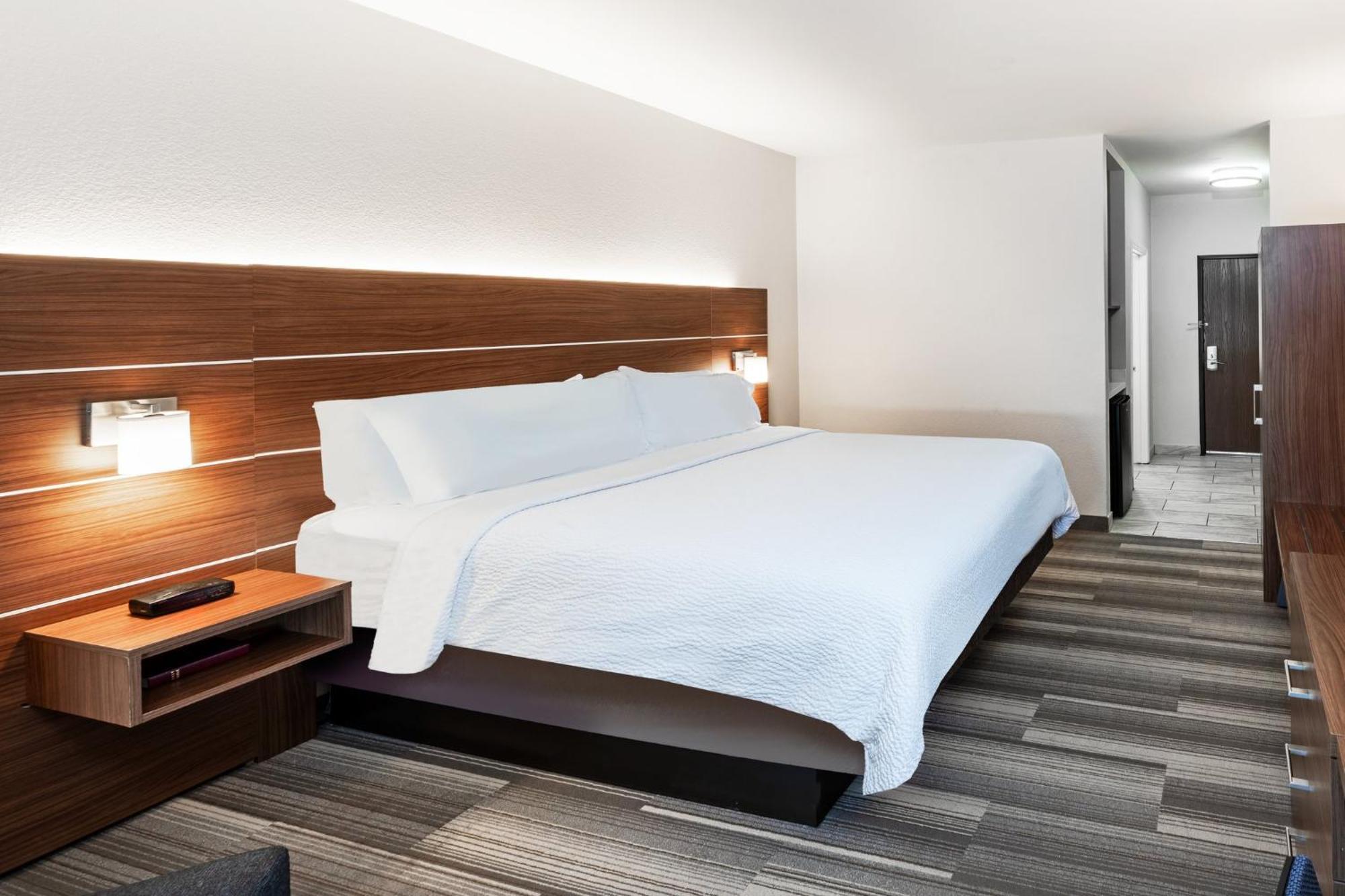 Holiday Inn Express & Suites Del Rio By Ihg Exteriör bild